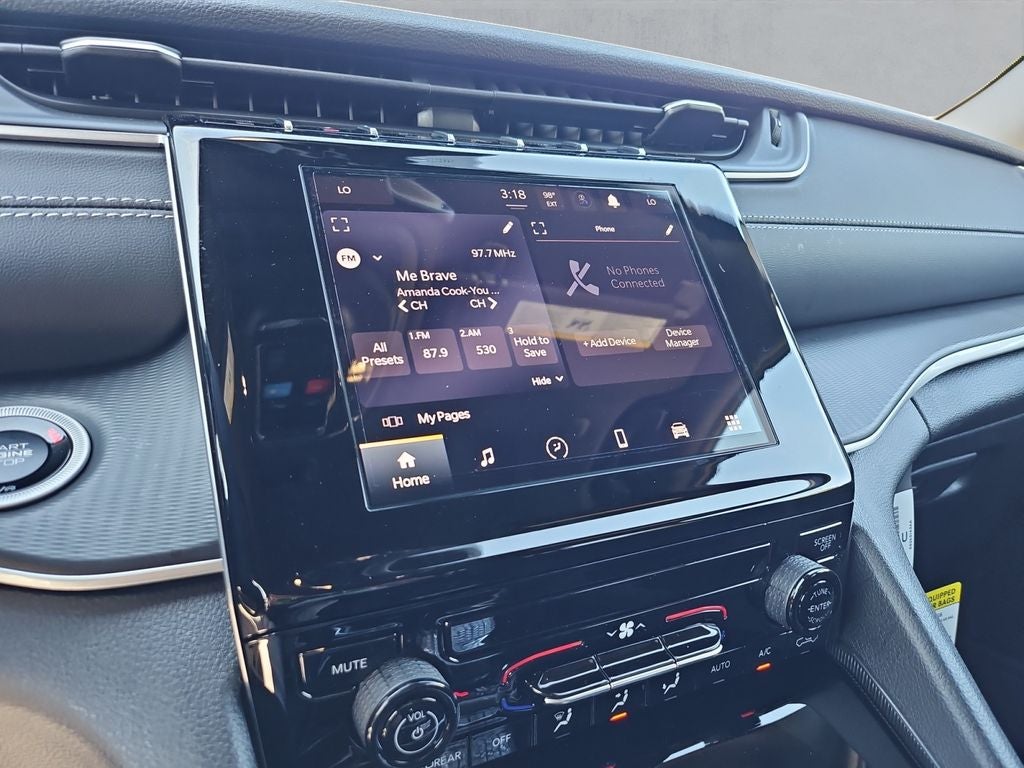 2025 Jeep Grand Cherokee GRAND CHEROKEE LAREDO X 4X2