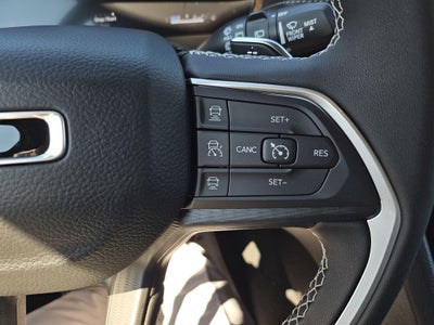 2025 Jeep Grand Cherokee GRAND CHEROKEE LAREDO X 4X2