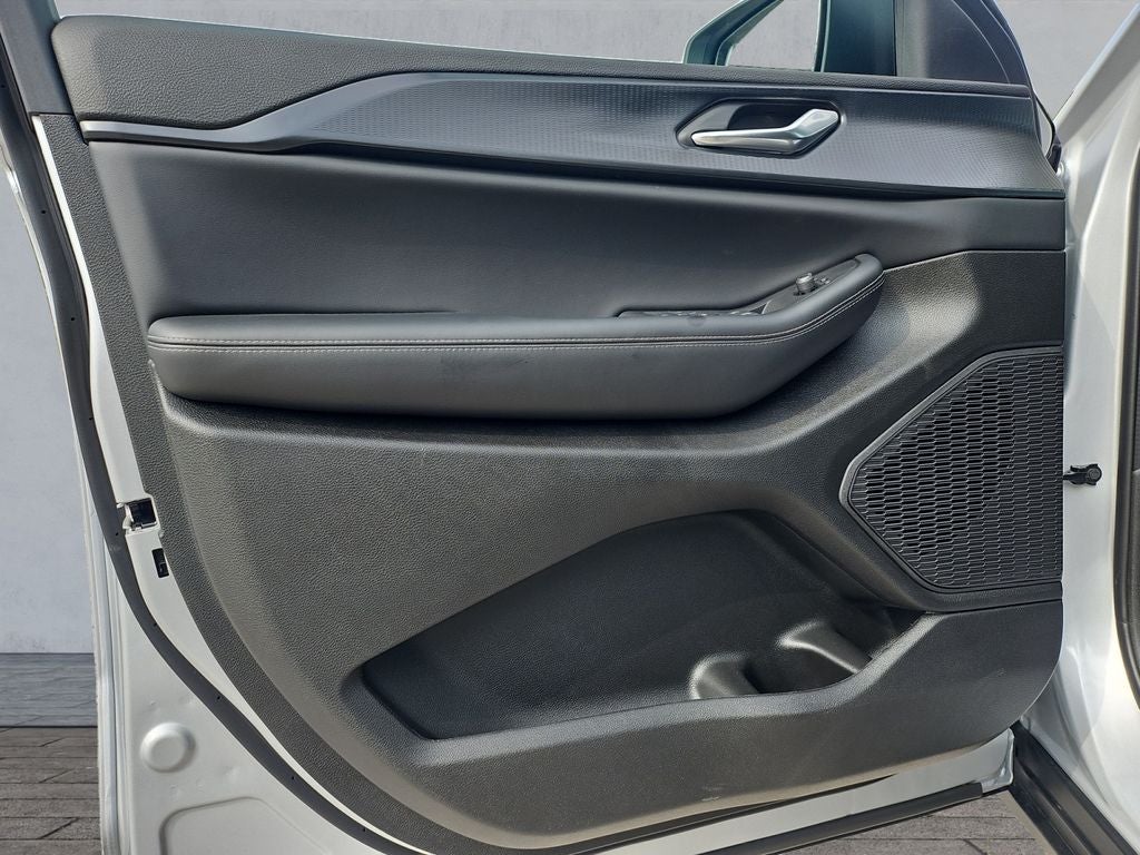 2025 Jeep Grand Cherokee GRAND CHEROKEE LAREDO X 4X2