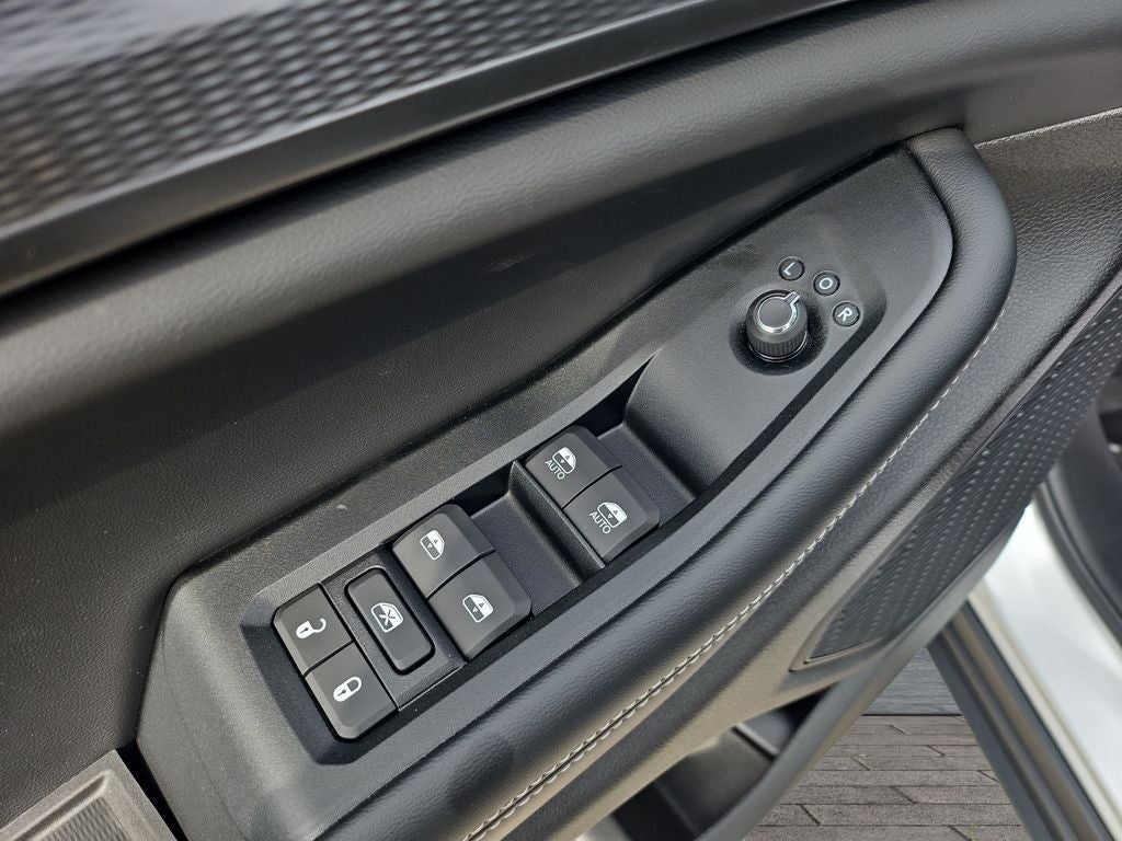 2025 Jeep Grand Cherokee GRAND CHEROKEE LAREDO X 4X2