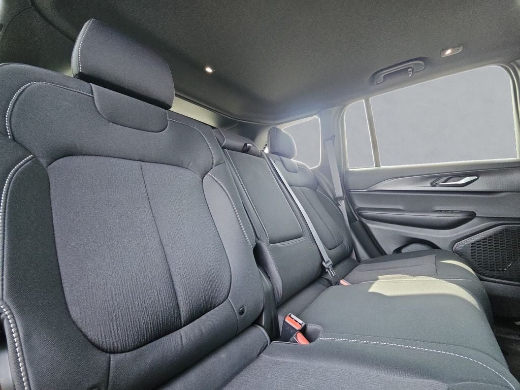 2025 Jeep Grand Cherokee GRAND CHEROKEE LAREDO X 4X2