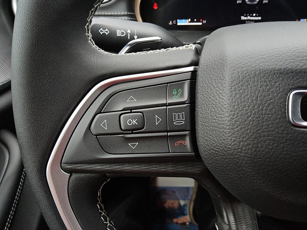 2026 Jeep Grand Cherokee GRAND CHEROKEE LAREDO 4X2