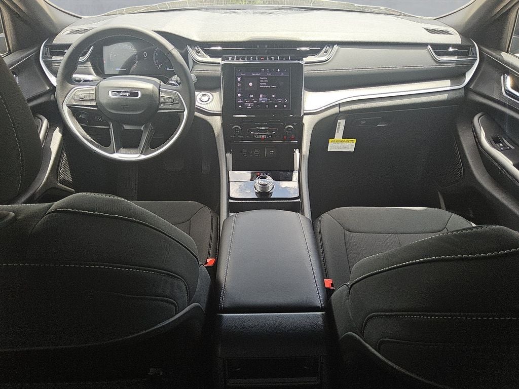 2025 Jeep Grand Cherokee GRAND CHEROKEE LAREDO X 4X2