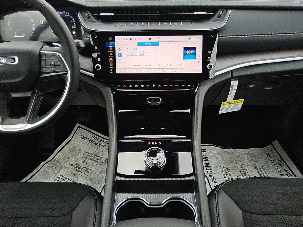 2026 Jeep Grand Cherokee GRAND CHEROKEE LAREDO ALTITUDE 4X2