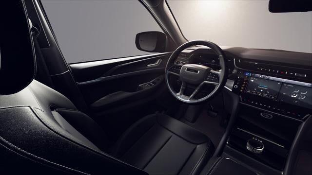 2026 Jeep Grand Cherokee GRAND CHEROKEE LAREDO ALTITUDE 4X2