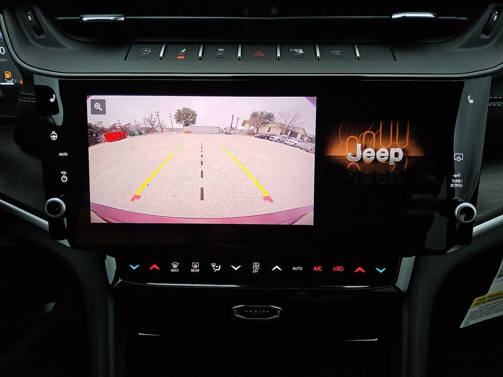 2026 Jeep Grand Cherokee GRAND CHEROKEE LAREDO ALTITUDE 4X2