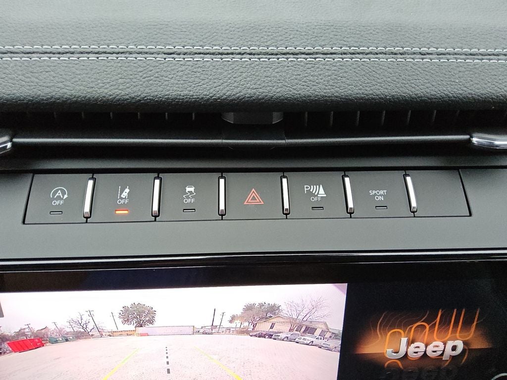 2026 Jeep Grand Cherokee GRAND CHEROKEE LAREDO ALTITUDE 4X2