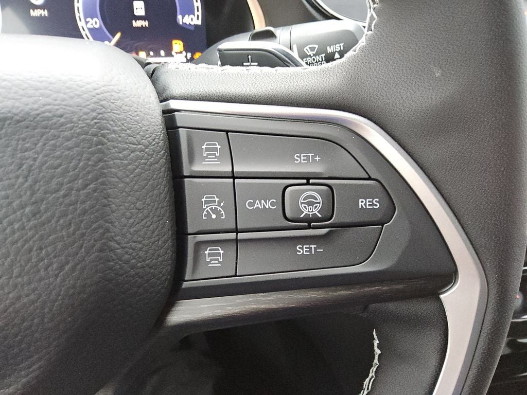 2026 Jeep Grand Cherokee GRAND CHEROKEE LAREDO ALTITUDE 4X2