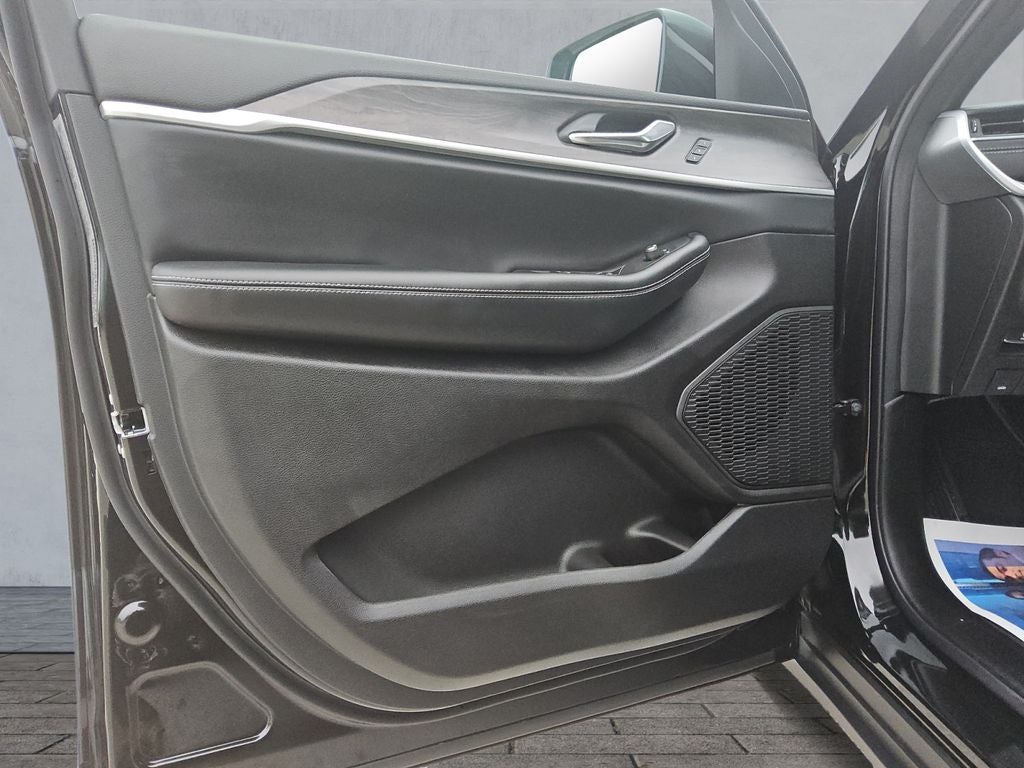 2025 Jeep Grand Cherokee GRAND CHEROKEE LIMITED 4X2