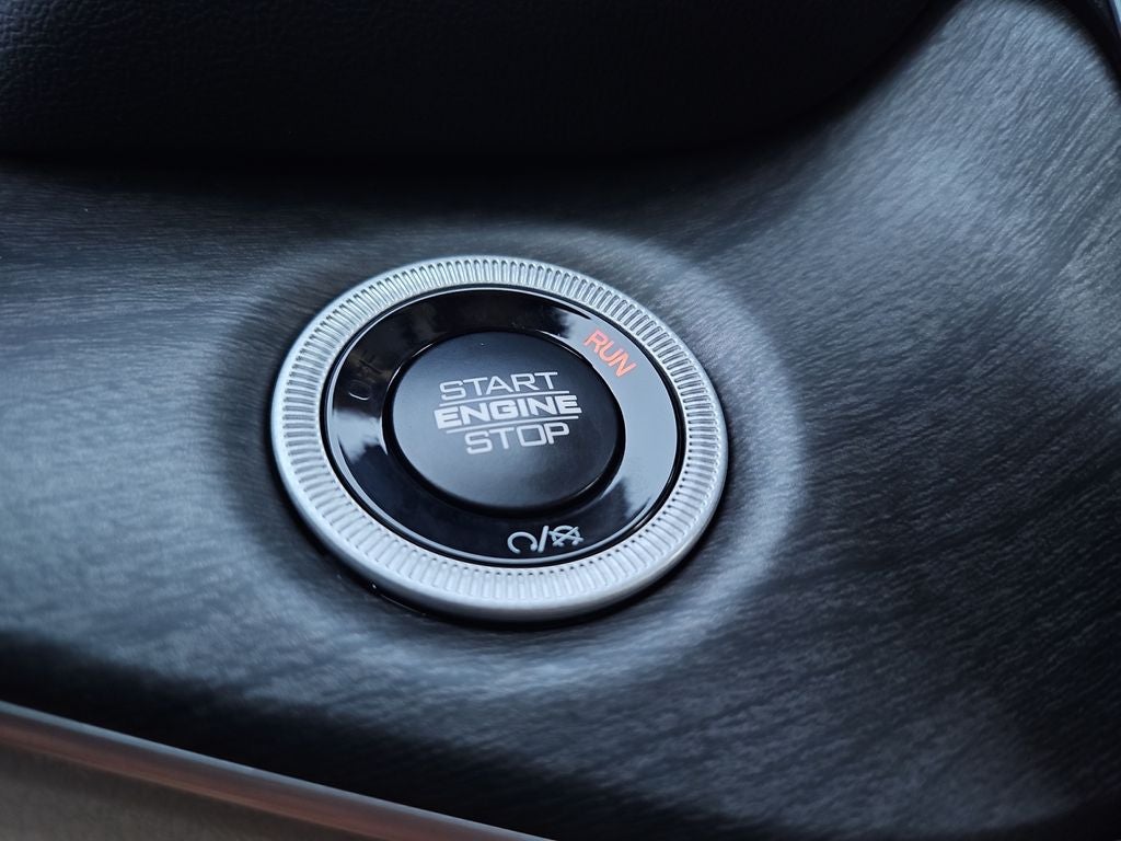 2025 Jeep Grand Cherokee GRAND CHEROKEE LIMITED 4X2