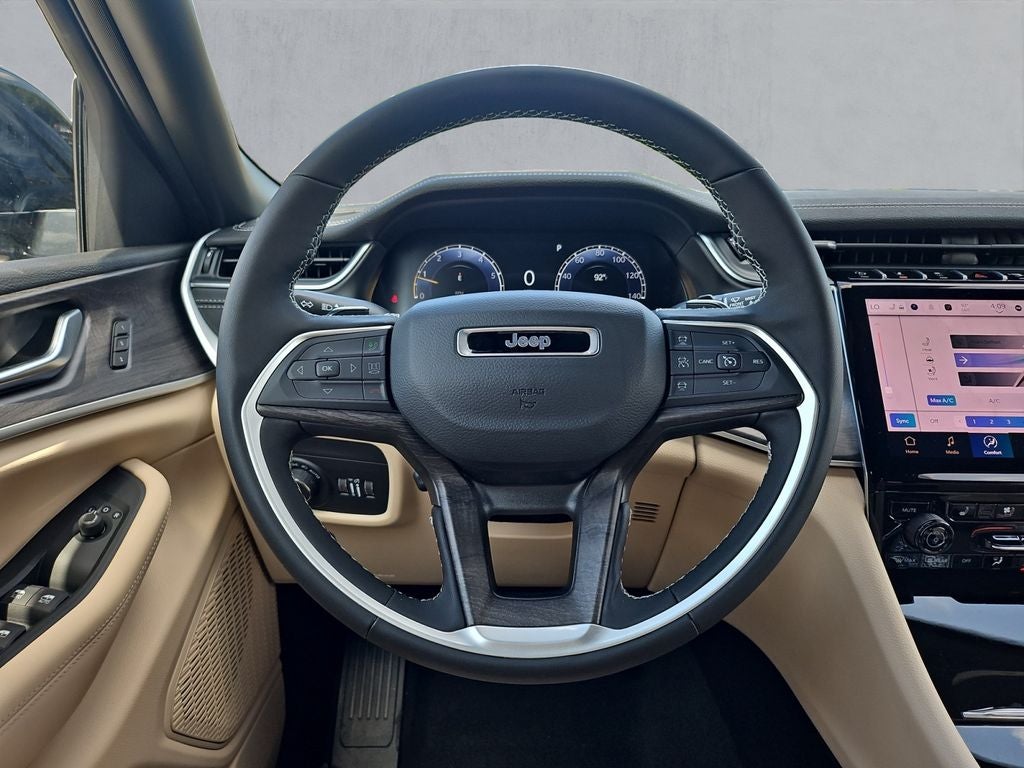 2025 Jeep Grand Cherokee GRAND CHEROKEE LIMITED 4X2