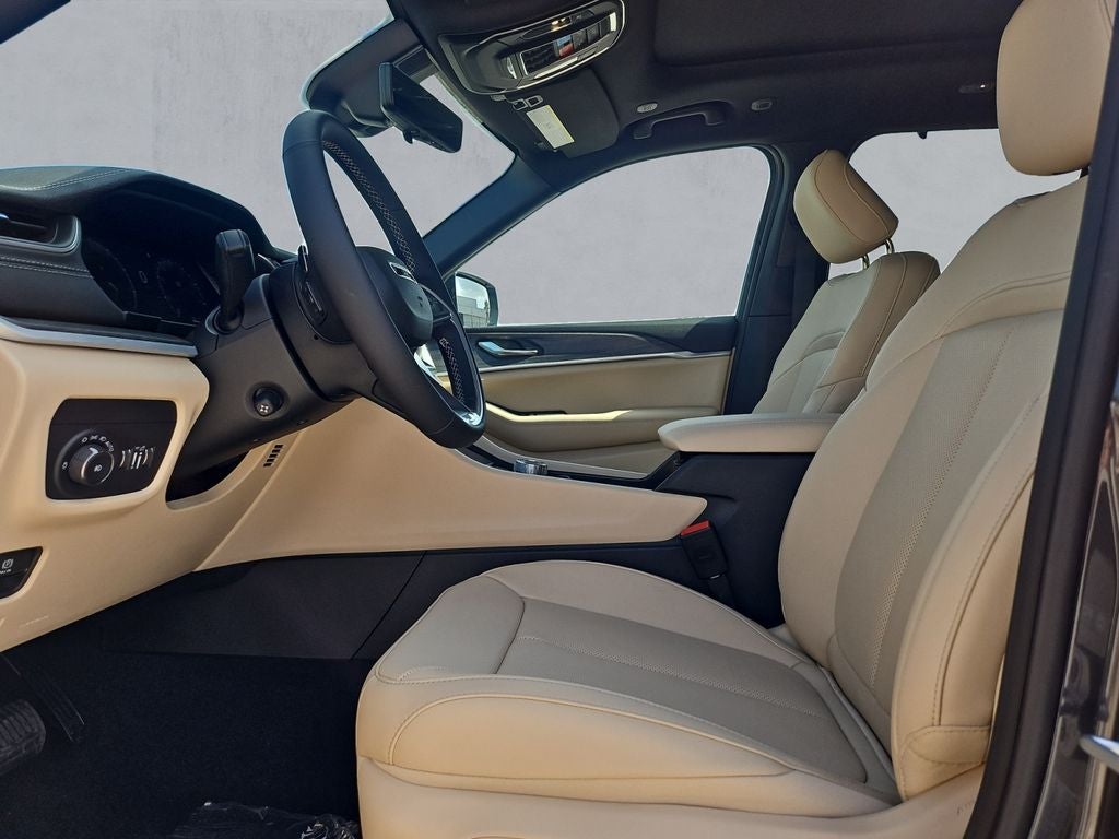 2025 Jeep Grand Cherokee GRAND CHEROKEE LIMITED 4X2