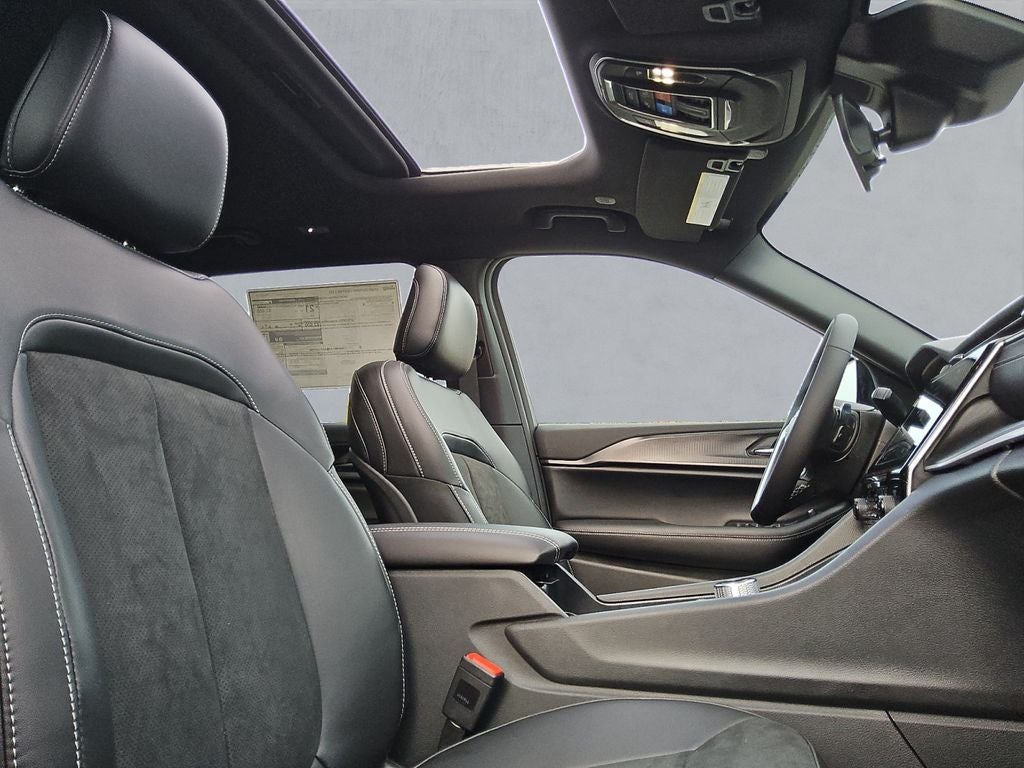 2025 Jeep Grand Cherokee GRAND CHEROKEE L ALTITUDE X 4X2