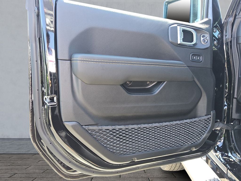 2026 Jeep Gladiator GLADIATOR SAHARA 4X4