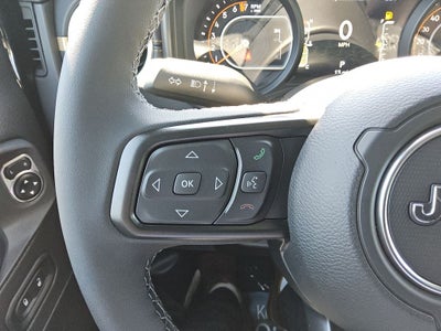 2026 Jeep Gladiator GLADIATOR SAHARA 4X4