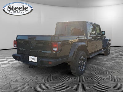 2026 Jeep Gladiator GLADIATOR SAHARA 4X4