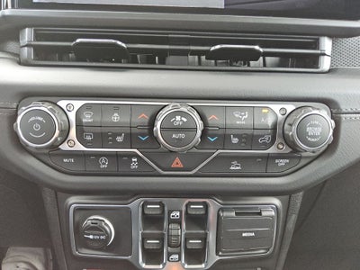 2026 Jeep Gladiator GLADIATOR SHADOW OPS 4X4