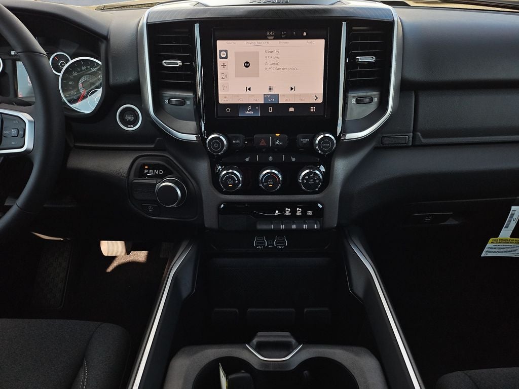 2026 RAM Ram 1500 RAM 1500 LONE STAR CREW CAB 4X2 5'7' BOX