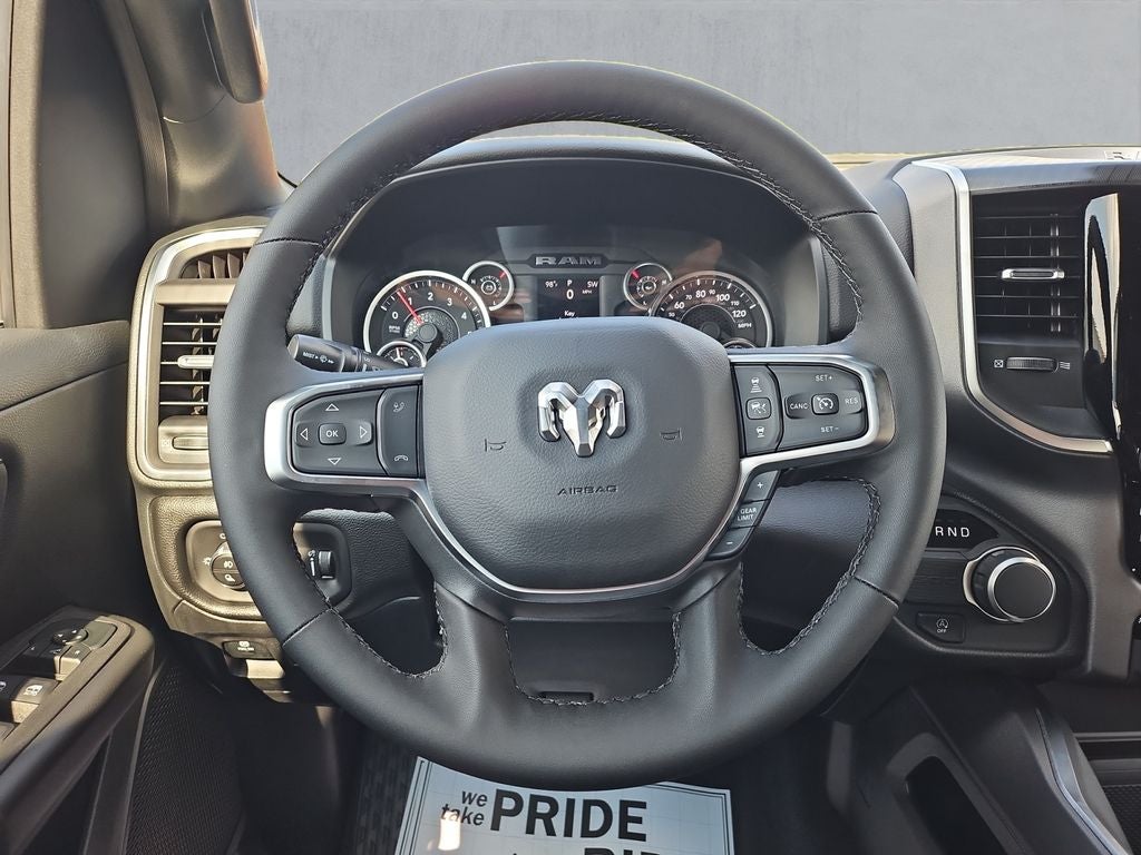 2026 RAM Ram 1500 RAM 1500 LONE STAR CREW CAB 4X2 5'7' BOX