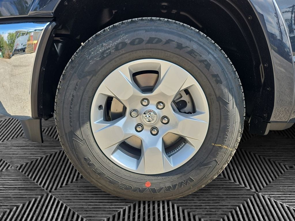 2026 RAM Ram 1500 RAM 1500 LONE STAR CREW CAB 4X2 5'7' BOX