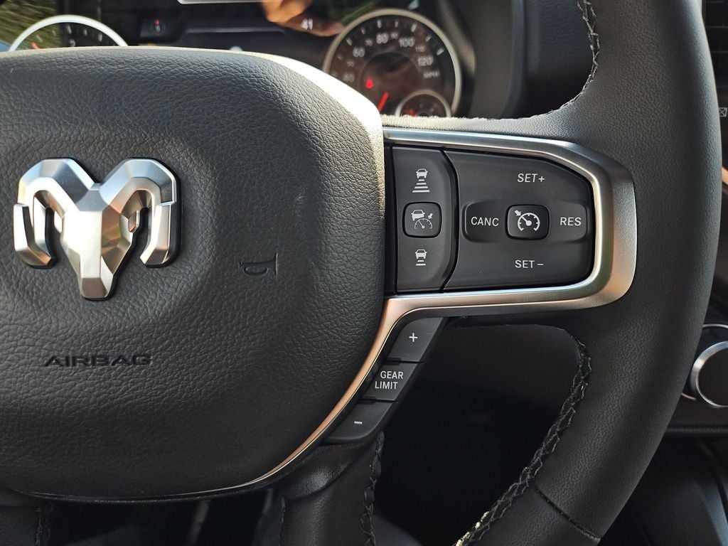 2026 RAM Ram 1500 RAM 1500 LONE STAR CREW CAB 4X4 5'7' BOX