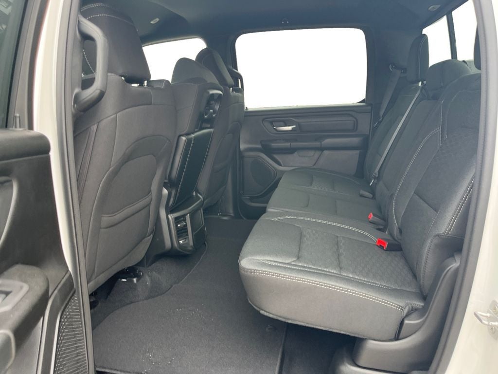 2026 RAM Ram 1500 RAM 1500 TRADESMAN CREW CAB 4X4 5'7' BOX