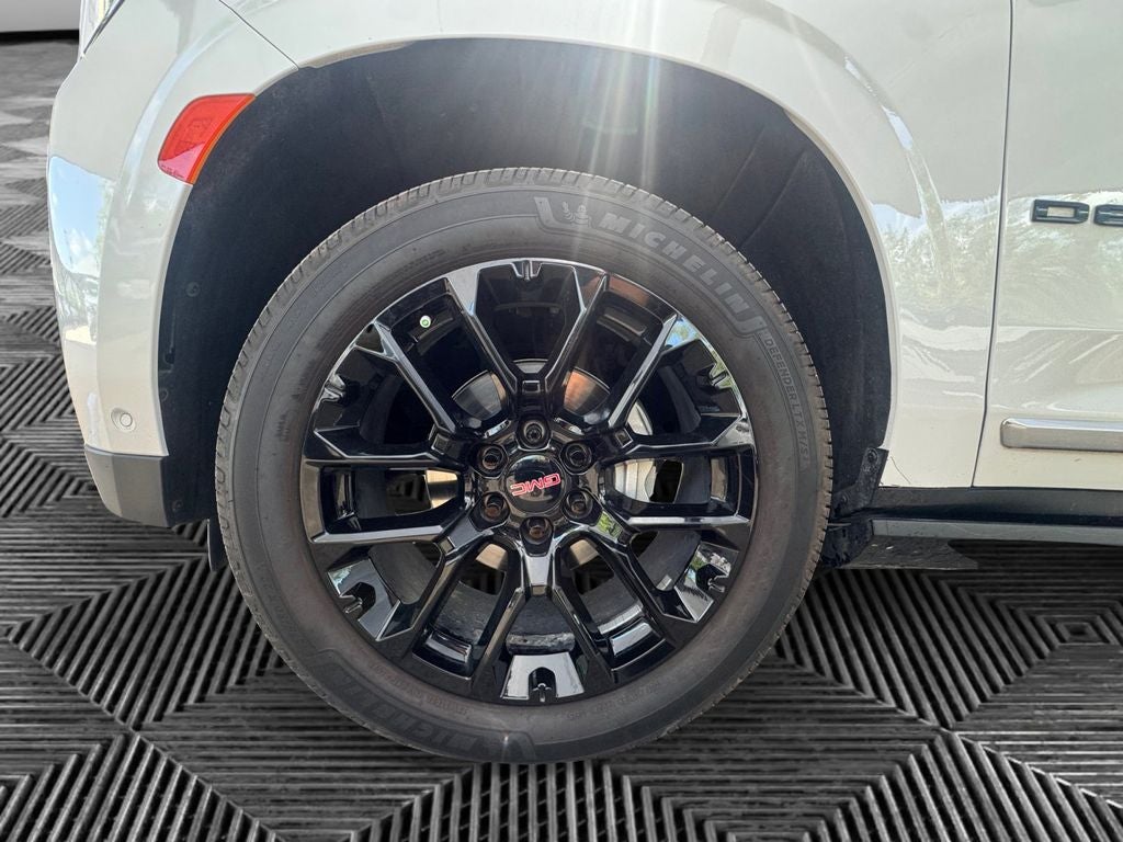 2024 GMC Yukon 4WD Denali