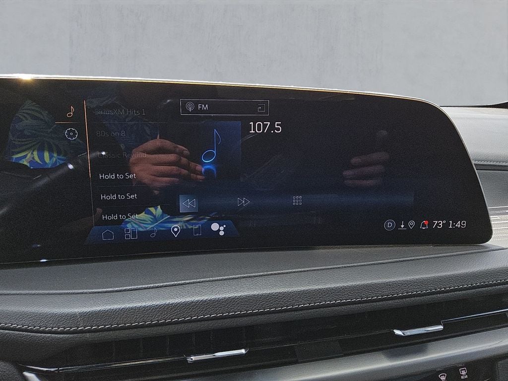 2025 Cadillac XT4 FWD Premium Luxury