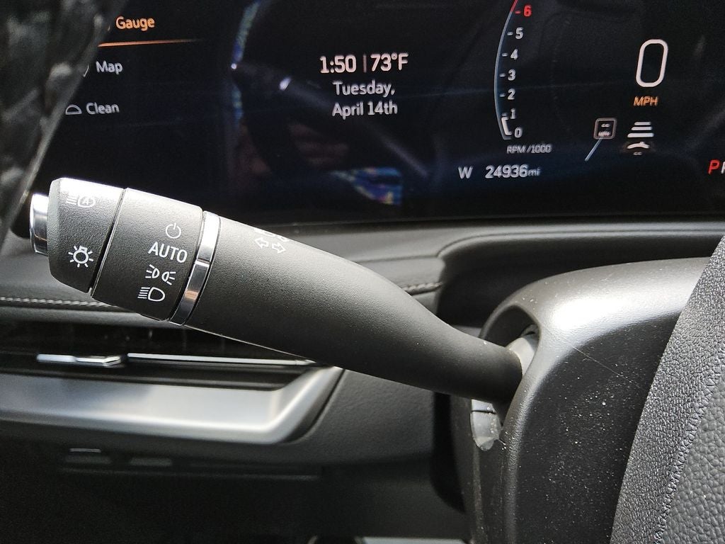 2025 Cadillac XT4 FWD Premium Luxury