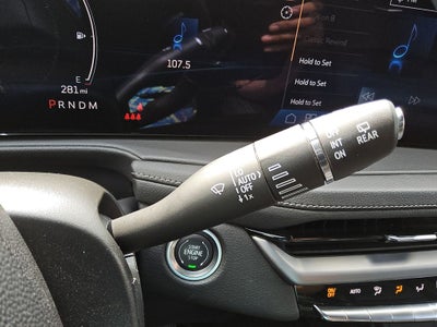 2025 Cadillac XT4 FWD Premium Luxury