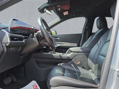 2025 Cadillac XT4 FWD Premium Luxury