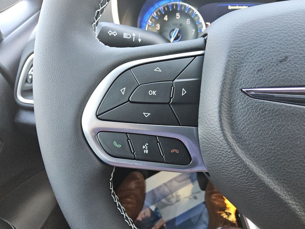 2026 Chrysler Voyager VOYAGER LX