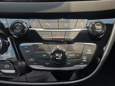 2025 Chrysler Voyager VOYAGER LX