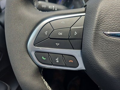 2025 Chrysler Voyager VOYAGER LX