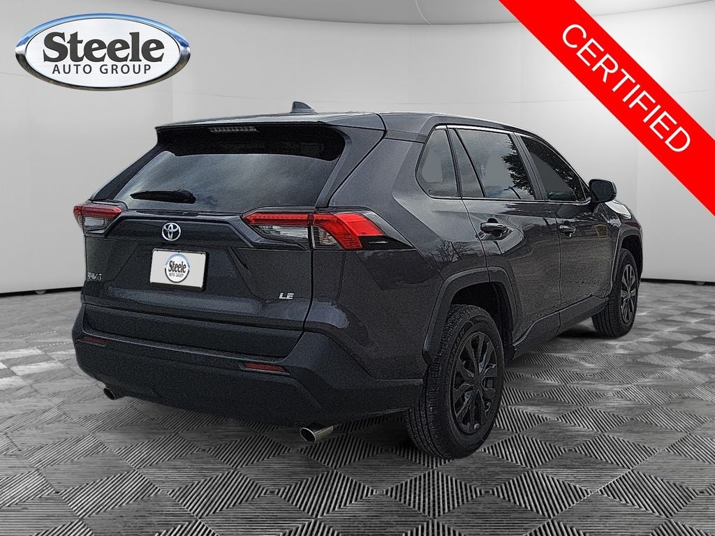 2024 Toyota RAV4 LE