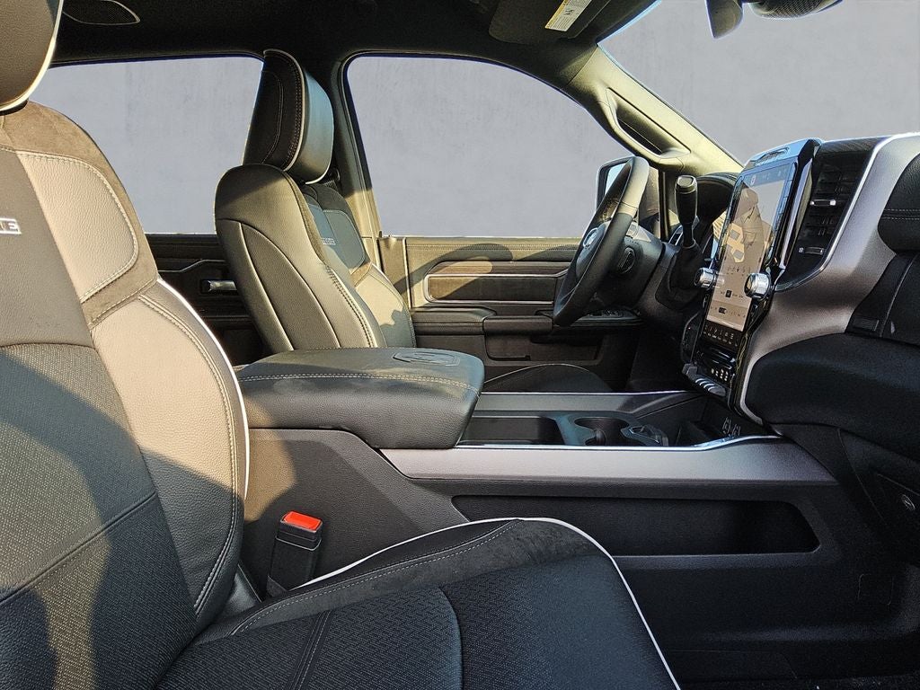 2026 RAM Ram 3500 RAM 3500 LARAMIE CREW CAB 4X4 8' BOX