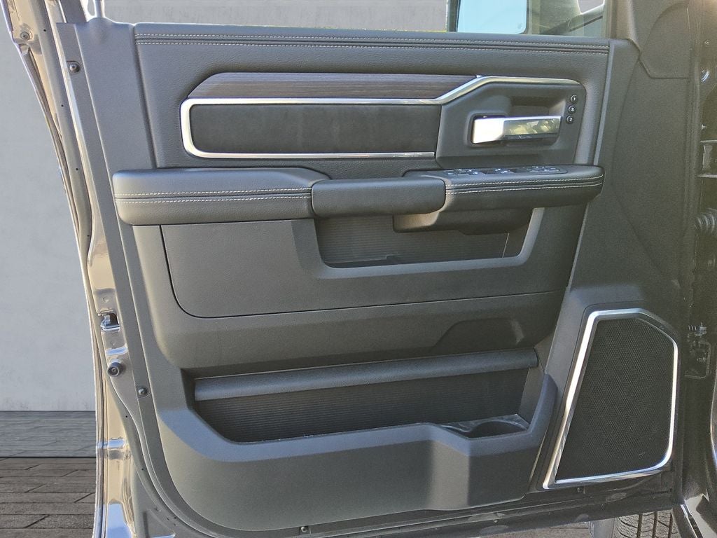 2026 RAM Ram 3500 RAM 3500 LARAMIE CREW CAB 4X4 8' BOX