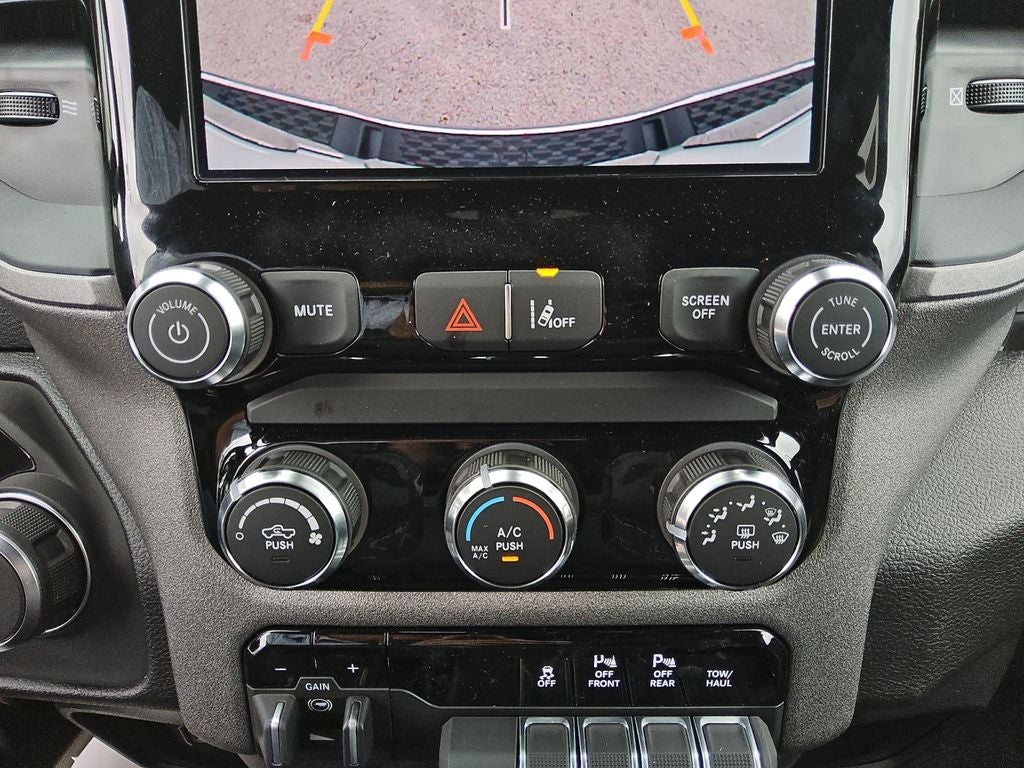 2026 RAM Ram 1500 RAM 1500 TRADESMAN CREW CAB 4X4 5'7' BOX