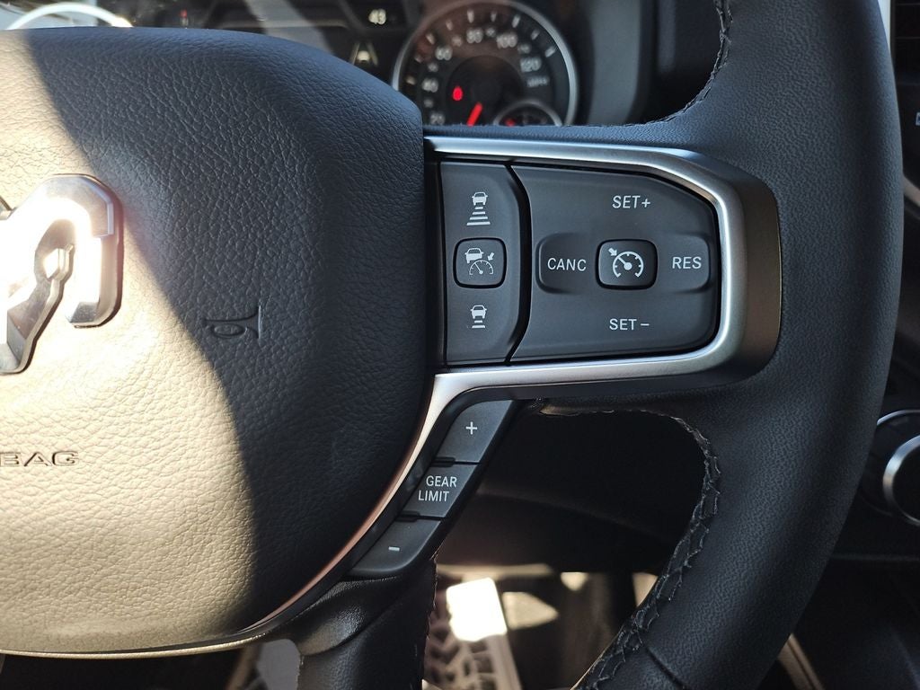 2026 RAM Ram 1500 RAM 1500 LONE STAR CREW CAB 4X4 5'7' BOX