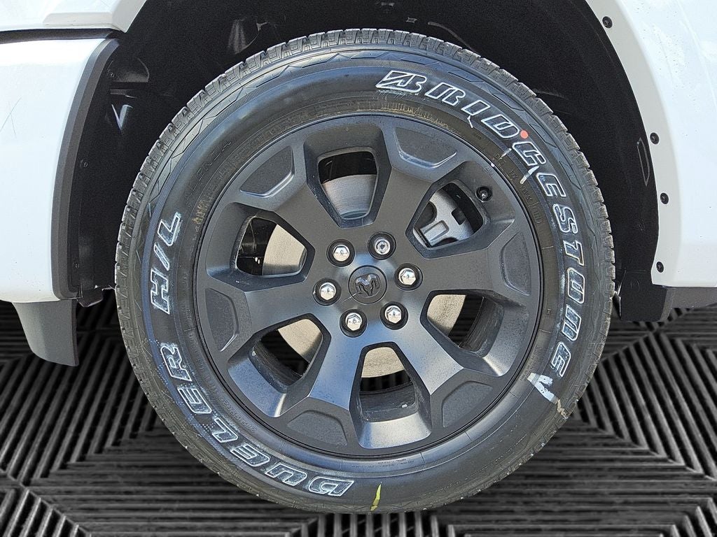 2026 RAM Ram 1500 RAM 1500 LONE STAR CREW CAB 4X4 5'7' BOX