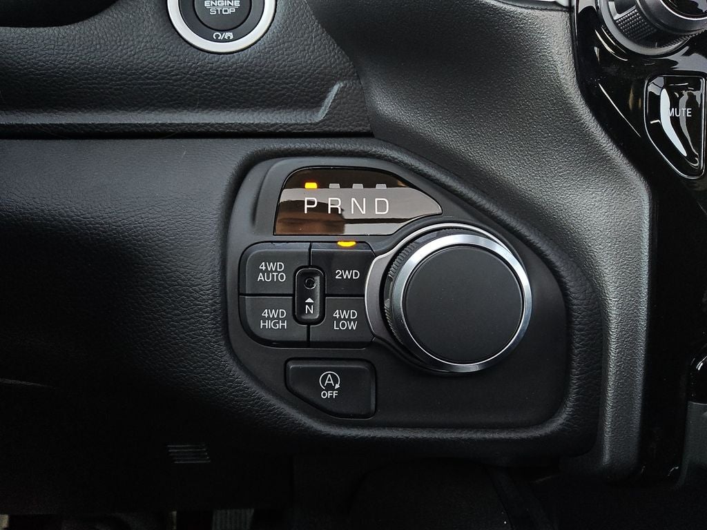 2026 RAM Ram 1500 RAM 1500 LONE STAR CREW CAB 4X4 5'7' BOX