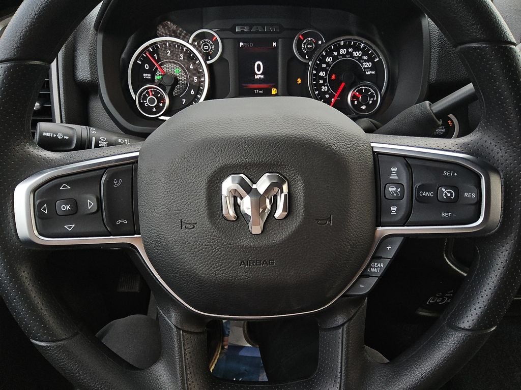 2026 RAM Ram 2500 RAM 2500 BLACK EXPRESS CREW CAB 4X4 6'4' BOX