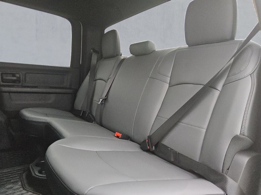 2026 RAM Ram 5500 Chassis Cab RAM 5500 TRADESMAN CHASSIS CREW CAB 4X4 84' CA