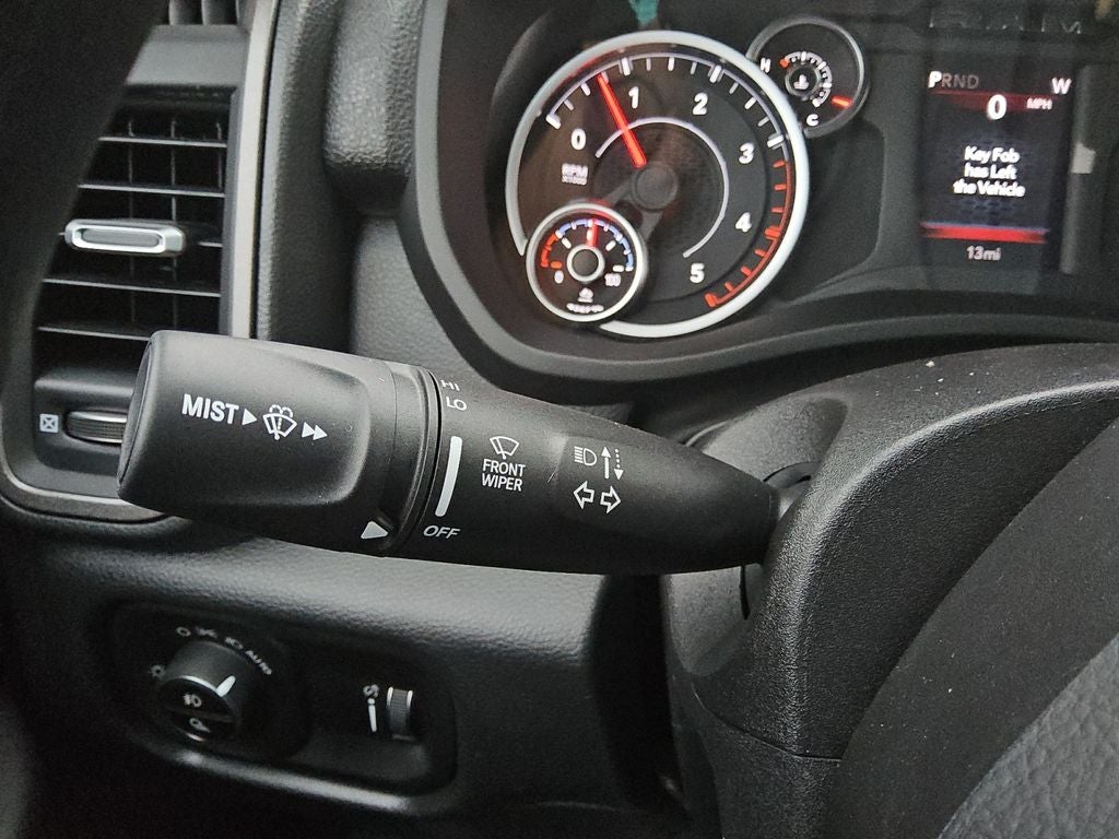 2026 RAM Ram 5500 Chassis Cab RAM 5500 TRADESMAN CHASSIS CREW CAB 4X4 84' CA