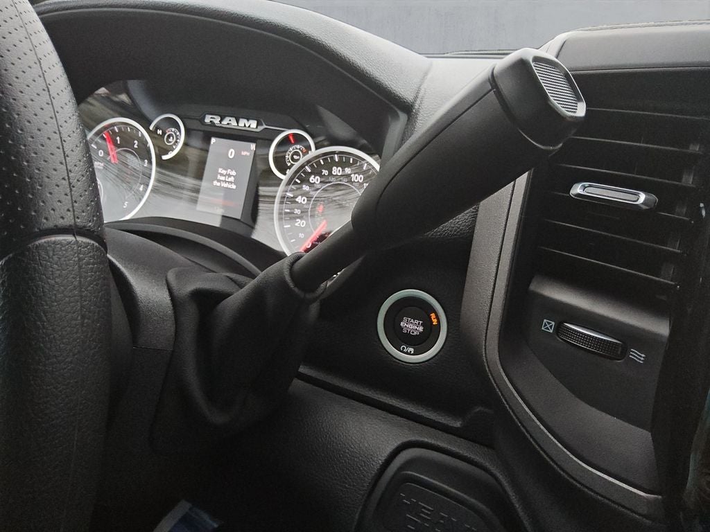 2026 RAM Ram 5500 Chassis Cab RAM 5500 TRADESMAN CHASSIS CREW CAB 4X4 84' CA