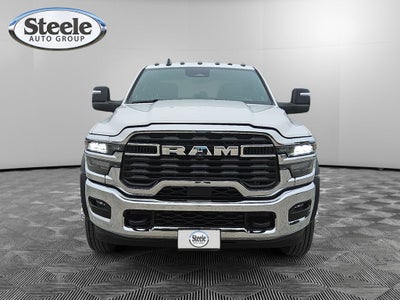 2026 RAM Ram 5500 Chassis Cab RAM 5500 TRADESMAN CHASSIS CREW CAB 4X4 84' CA