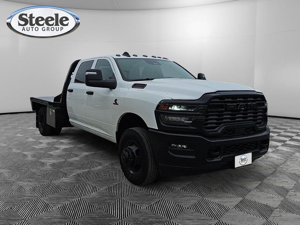 2026 RAM Ram 3500 Chassis Cab RAM 3500 TRADESMAN CREW CAB CHASSIS 4X4 60' CA