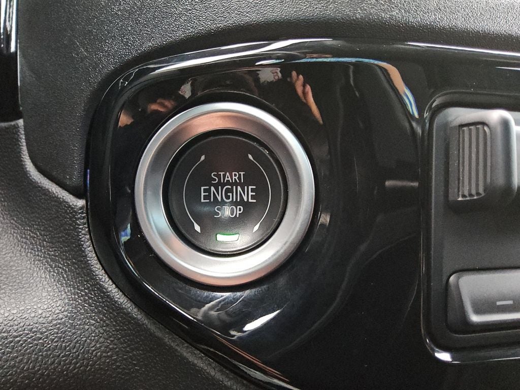 2025 GMC Sierra 1500 4WD Crew Cab Short Box SLT