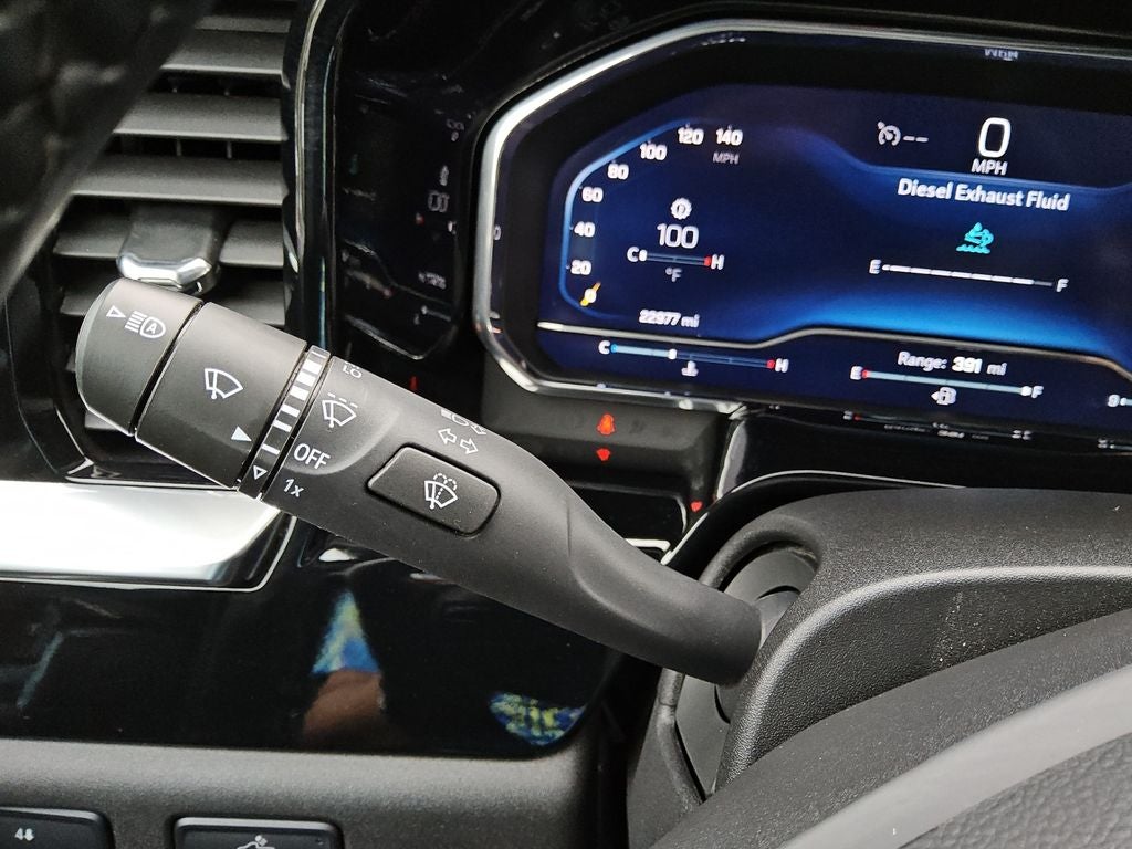 2025 GMC Sierra 1500 4WD Crew Cab Short Box SLT