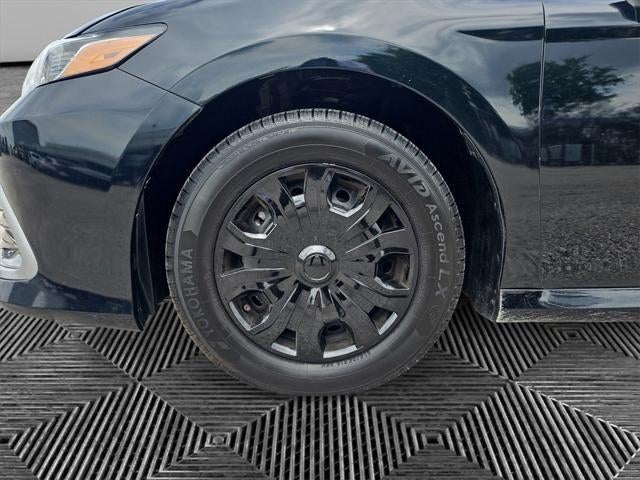 2022 Toyota Camry LE Hybrid